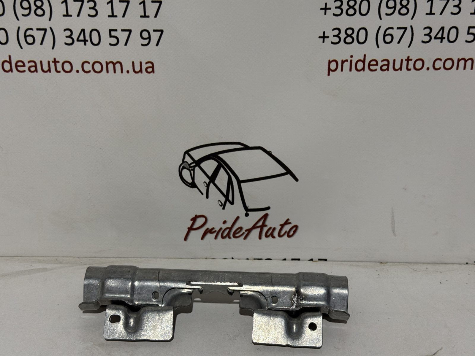 Кронштейн поручня салону 17A-858-687-A