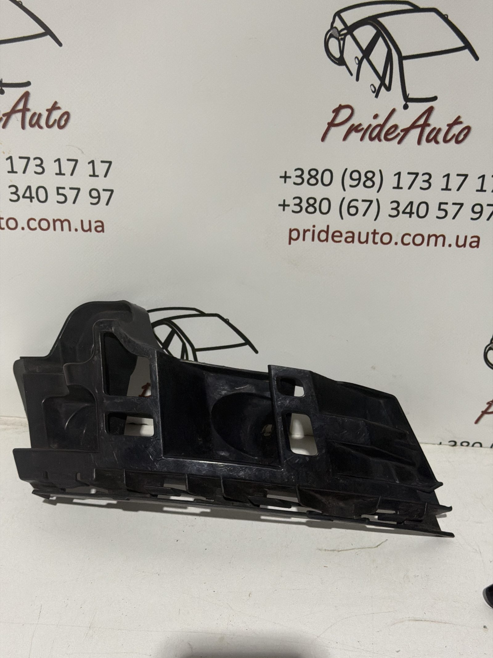 Кронштейн bumper (кронштейн заднього бампера) 17A-807-453